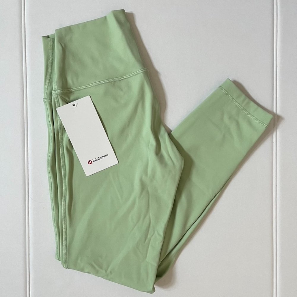 NWT Lululemon Wunder Under 25" Tight Creamy Mint Size 6